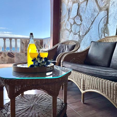 Chabela'S Seaview Penthouse & Spa Lajita Kültér fotó